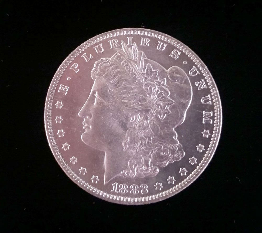 1882-O Morgan Silver Dollar (1 of 2)