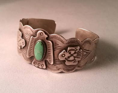 1930s HARVEY HOUSE TURQUOISE Cuff Bracelet: Original Fred HARVEY HOUSE NAVAHO Sterling Silver Cuff Bracelet, all Hand stamped & hammered sterling Silver A BEAUTIFUL EARLY item.