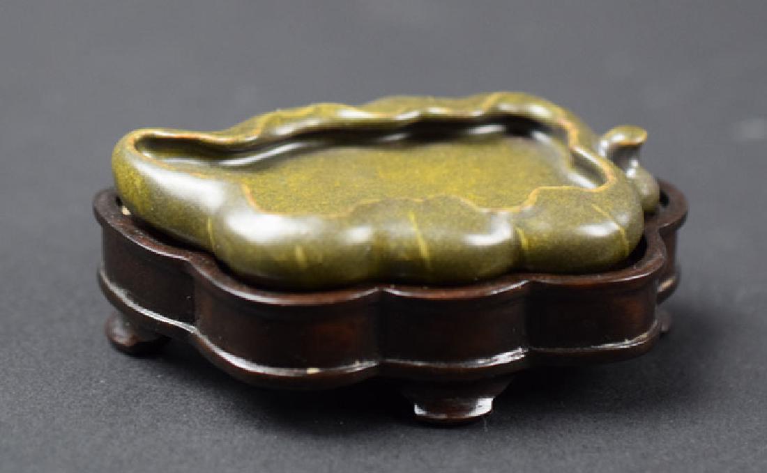 Chinese Qing Tea dust leaf shape brush washer (1 of 5)