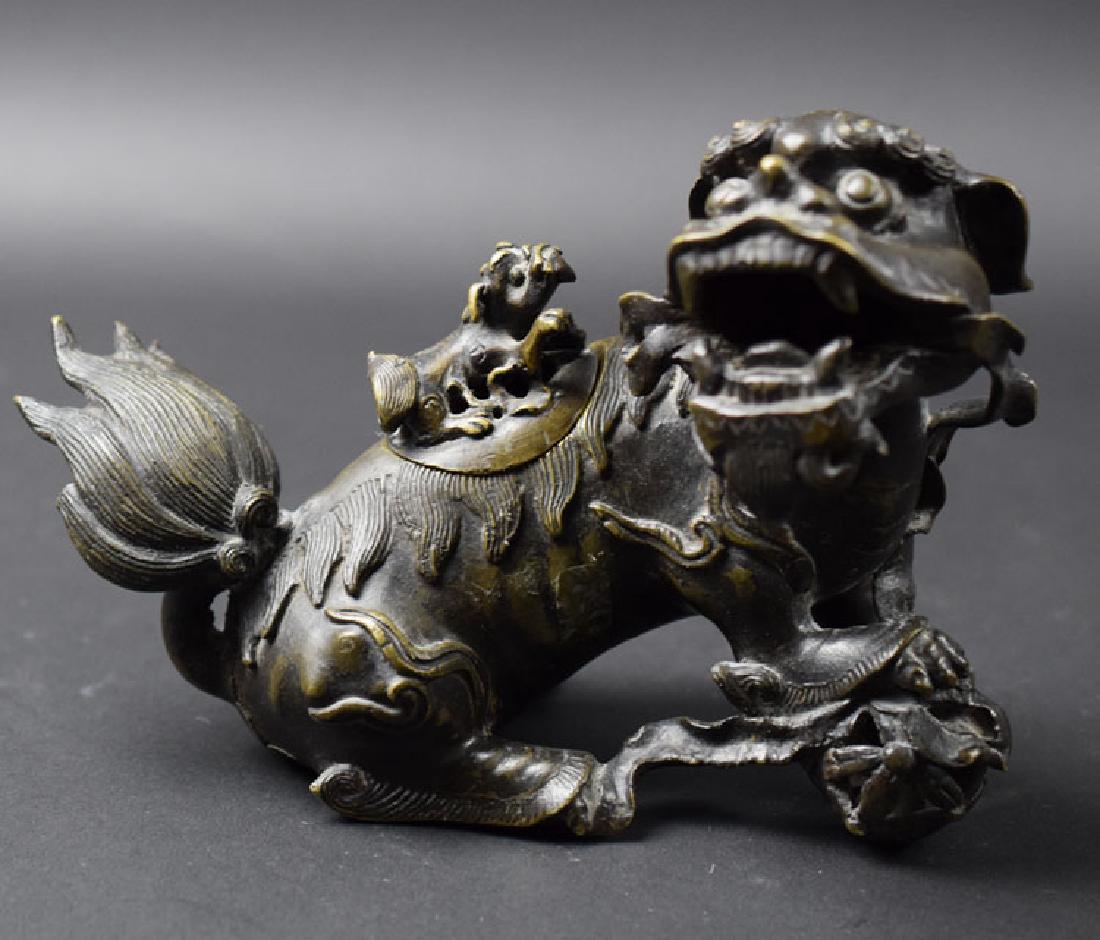 Chinese late Ming bronze lion shape incense burner (1 of 7)
