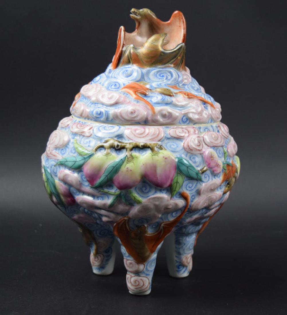 Chinese Republic Famille Rose relief molded porcelain (1 of 8)