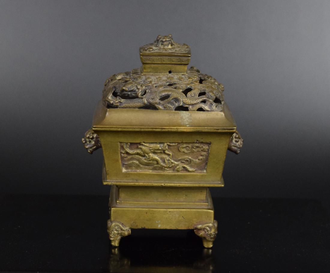 Chinese Ming bronze incense burner (1 of 8)