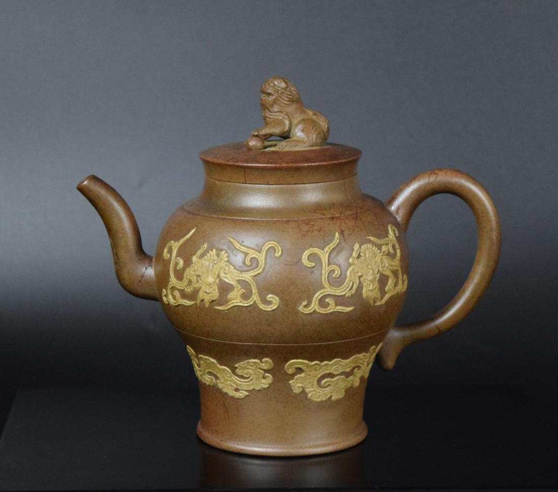 Chinese Qing Yixing Tea pot (1 of 6)