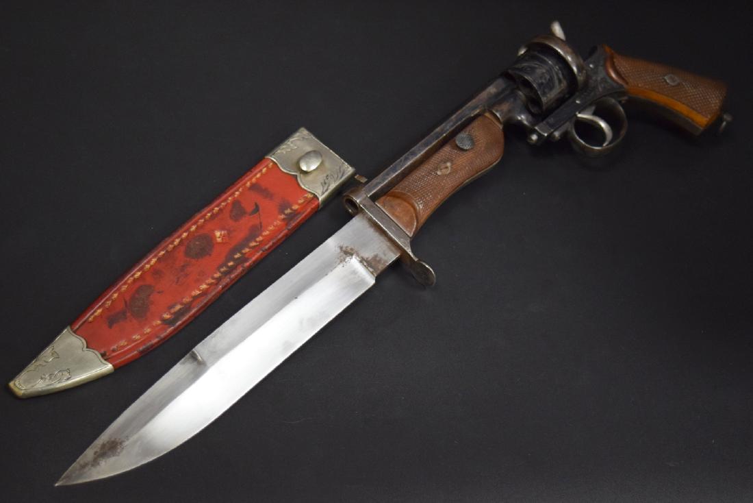 Rare American Civil War era English Pin-fire Pistol: Rare American Civil War era English Pin-fire Pistol with Large Bowie Knife Bayonet. A rare combination weapon with either English or Belgian pin fire pistol retaining about half of its fine blued fini