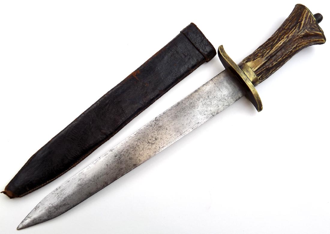Early to Mid 19th C. American Frontier's Made Fighting: Early to Mid 19th C. American Frontier's Made Fighting Bowie Knife Dagger. A strong example of an early American made bowie knife most likely built and used by a frontier or mountain man during early 