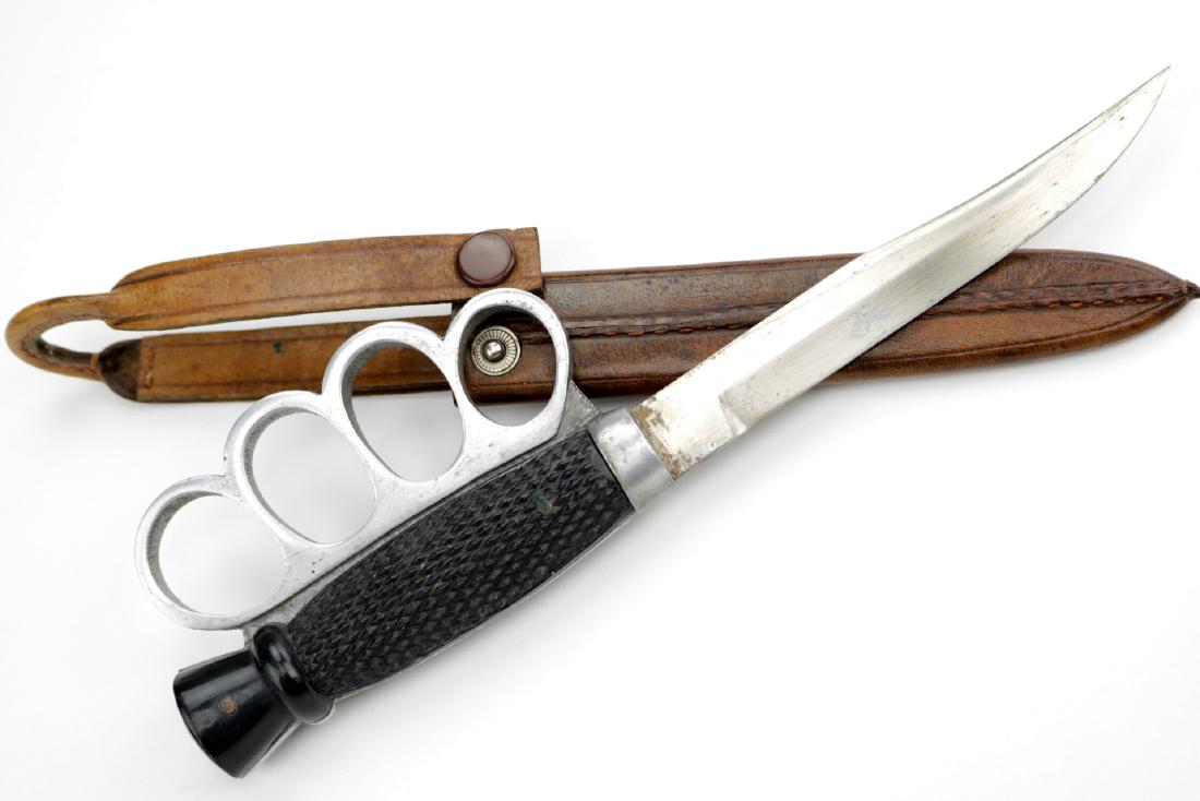 Extremely Rare 19th C. to WW I Finnish Finland or: Extremely Rare 19th C. to WW I Finnish Finland or English Comando Fighting Bowie Knife Dagger with Breast Knuckle Guard. Total Length (inside scabbard if present) - 10 1/4", Blade Length - 5"