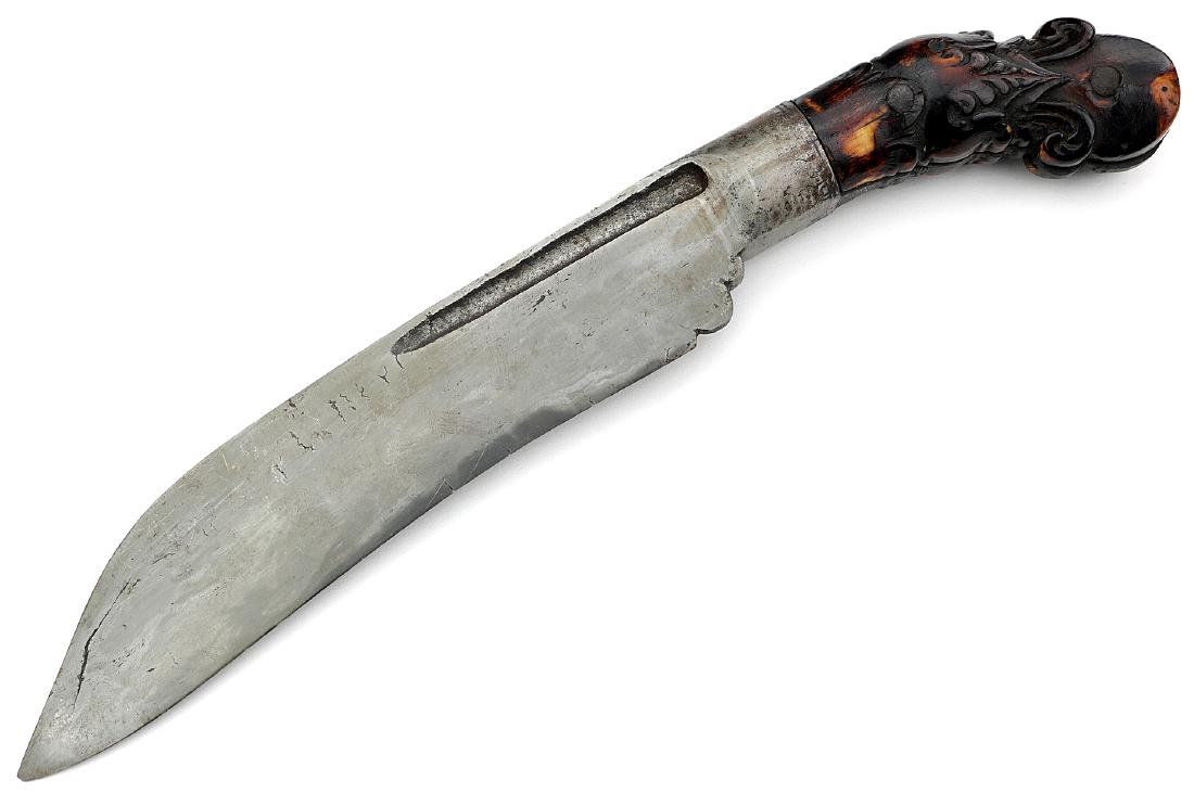 Rare Massive 18th-19th C. Asian Sri Lanka PIHA-KAETTA: Rare Massive 18th-19th C. Asian Sri Lanka PIHA-KAETTA Dagger Knife with Fine Grips & Damascus Blade. Total Length (inside scabbard if present) - 14", Blade Length - 9" , Blade Thickness - 3/4"