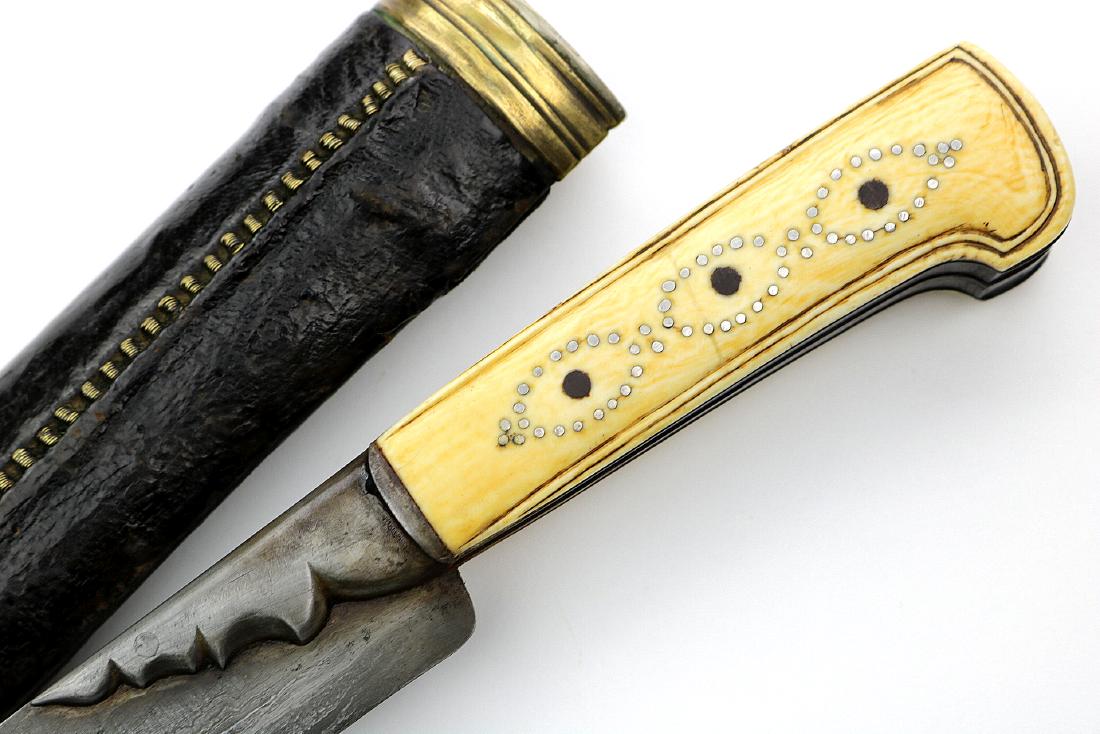 Unusual 18th-19th C. Eastern European Hungarian YATAGAN: Unusual 18th-19th C. Eastern European Hungarian YATAGAN Sword with Damascus Blade. Total Length (inside scabbard if present) : 29", Blade Length : 22 1/4"