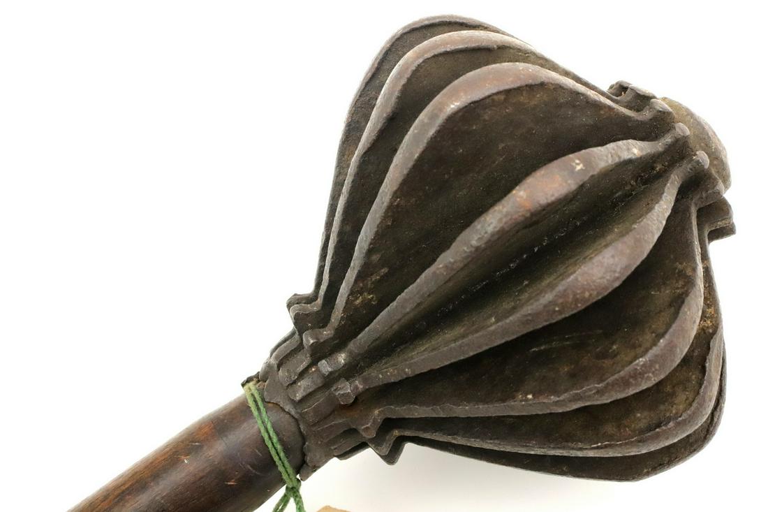 Massive 16th-17th C. Hungarian or Polish SHISHPAR Mace: Massive 16th-17th C. Hungarian or Polish SHISHPAR Mace ~ BULOVA. A rare early weapon from Eastern Europe, of very unusual and seldom encountered configuration, having a massive iron head of 15-flang c
