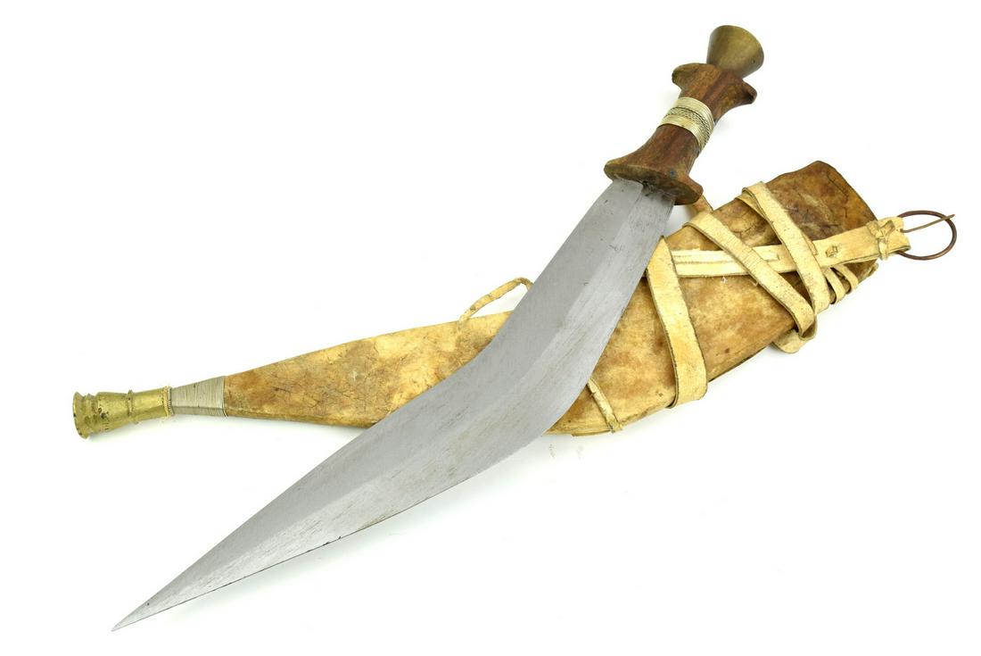 Large Islamic Ethiopian GILE Sword Dagger ~ Afar Tribe.: Large Islamic Ethiopian GILE Sword Dagger ~ Afar Tribe, with a massive broad double-edged blade and hide scabbard. Total Length 23 (inside scabbard if present) : Blade Length : 14" Detailed condition