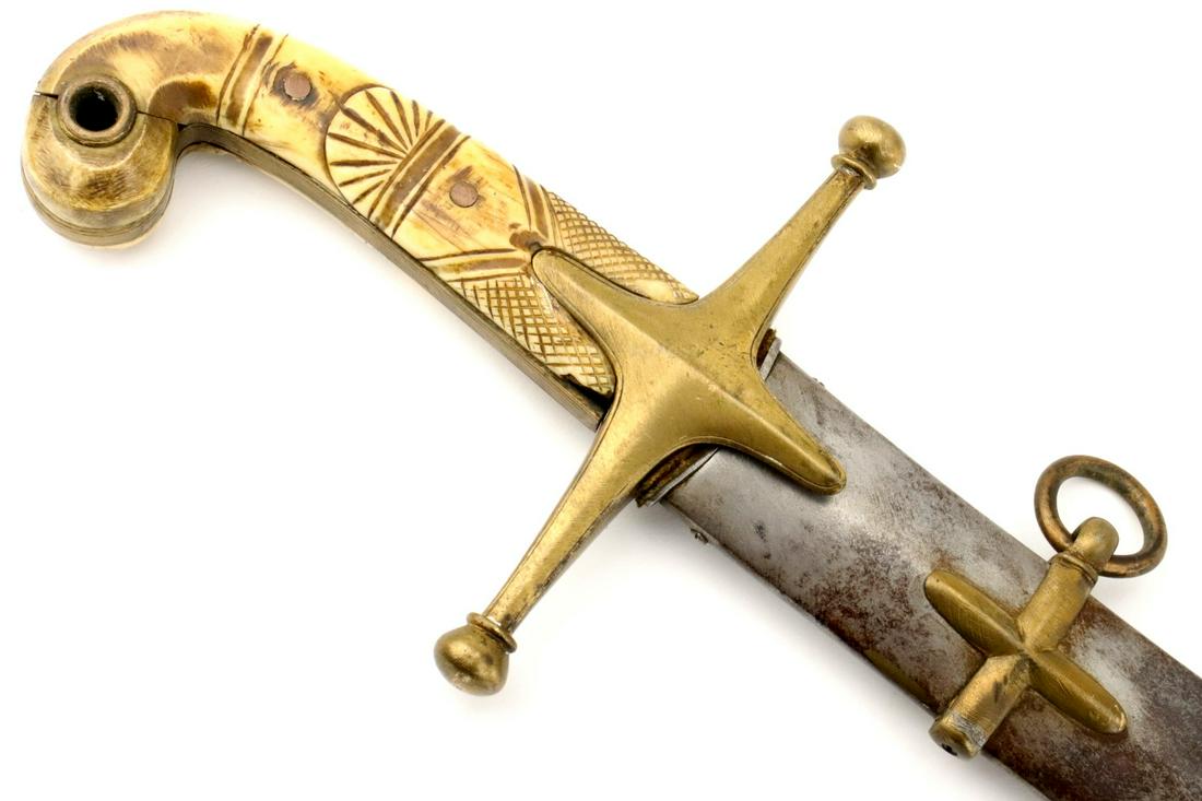 Very Nice 19th C. English General Officer Mameluke: Very Nice 19th C. English General Officer Mameluke Sword in Turkish Shamshir Style ~ Worn Maker Logo & Etched Damascus Patterns. Total Length (inside scabbard if present) : 36" Blade Length : 30". Det