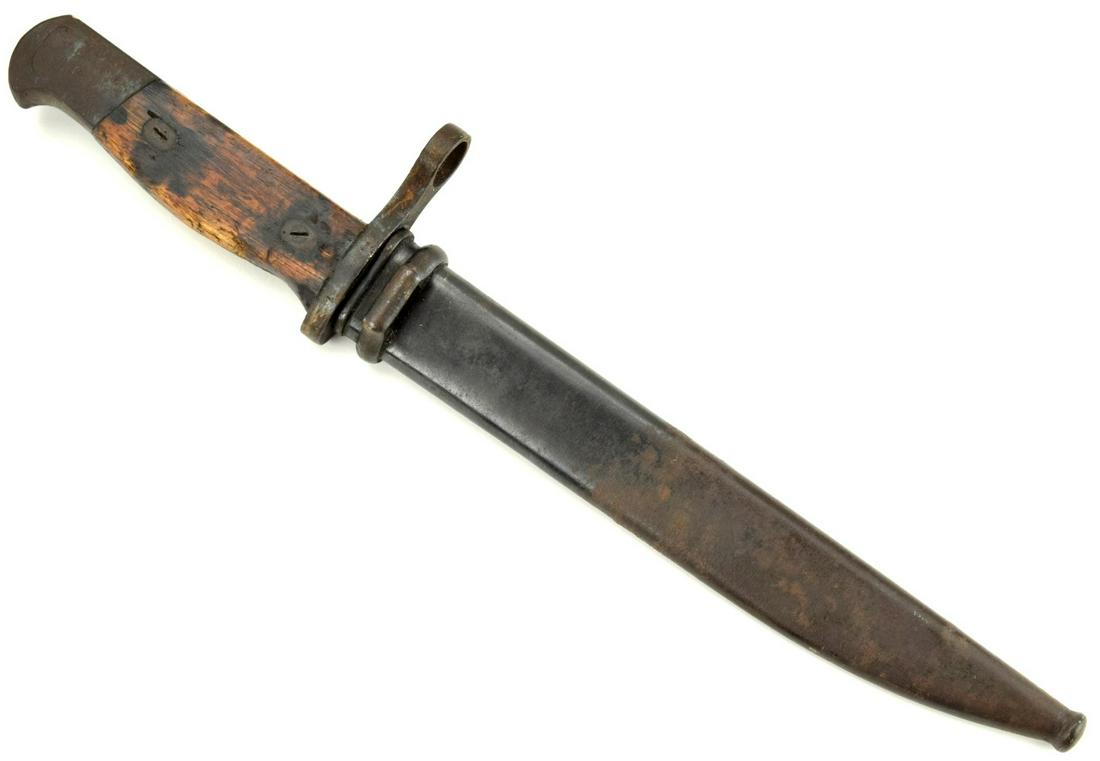 Rare Type 100 Japanese Paratrooper Fighting Knife: Rare Type 100 Japanese Paratrooper Fighting Knife Bayonet for Arisaka Rifle & Sub-Machine Gun ~ Well Marked Pommel & Tang. Total Length (inside scabbard if present) : 12.75". Blade Length : 7.75". ~~~