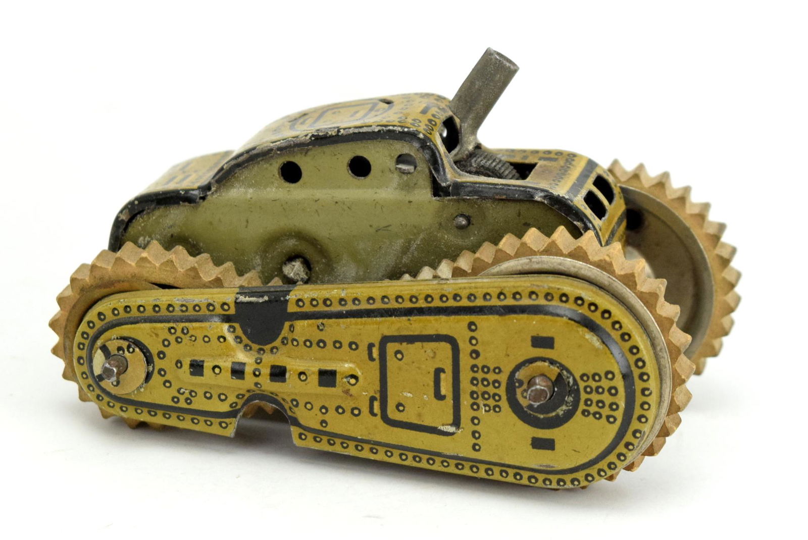 A GERMAN D.R.G.M. GAMA T56 TINPLATE CLOCKWORK TOY TANK (1 of 6)