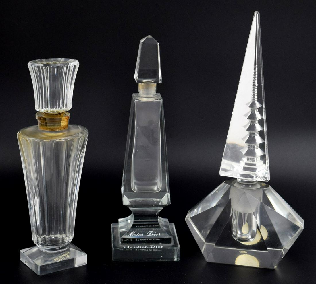 SET OF 3 VINTAGE CRYSTAL PERFUME BOTTLE MADE BY (1 of 5)