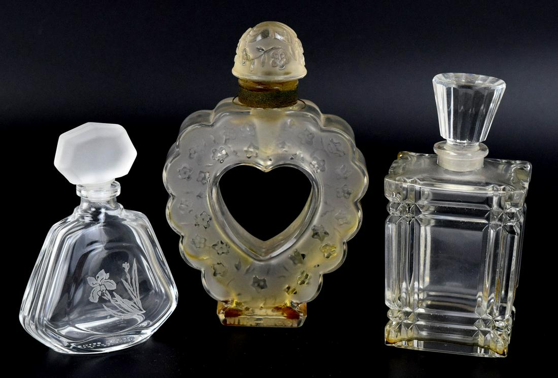 SET OF 3 VINTAGE CRYSTAL BOTTLES -LALIQUE NINA RICCI- (1 of 3)