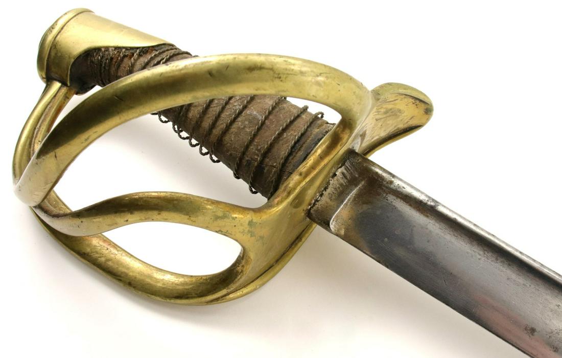 French Cavalry Battle Sword ~ Quill-back Blade with: French Cavalry Battle Sword ~ Quill-back Blade with False Edge ~ Spine Engraved ~ Circa 19th C. Total length (inside scabbard if present) : 42", Blade length :36". ~~~~~~ DEAR BIDDERS, Please View Mor