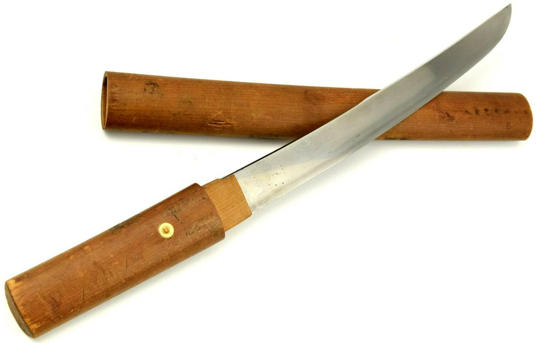 Koto era Signed Japanese Samurai TANTO Dagger in: Koto era Signed Japanese Samurai TANTO Dagger in Shira-Saya ~ Nice Hamon Temper Line. Total Length (inside scabbard if present) : 17" Blade Length (Nagasa) : 11".~~~~~~ DEAR BIDDERS, Please View More 