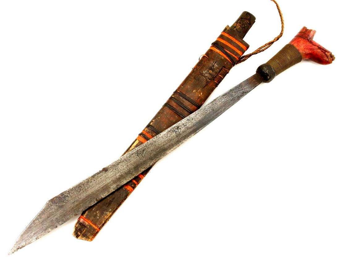 Antique Indonesian Tribal MANDAU Sword ~ Used by Borneo: Antique Indonesian Tribal MANDAU Sword ~ Used by Borneo DAYAK Tribe Headhunters ~ Famous SCHMIEDT Collection. Total length (inside scabbard if present) : 24", Blade length : 18 1/4". ~~~~~~ DEAR BIDDE