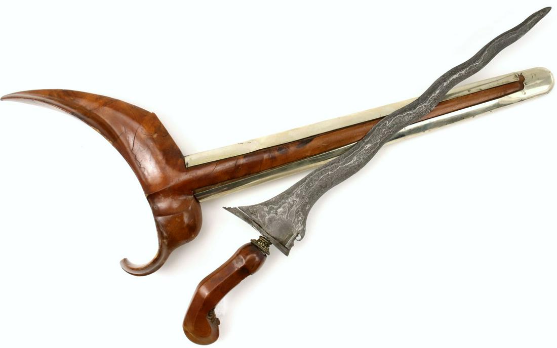Antique Indonesian KERIS Dagger with Carved Wood Mounts: Antique Indonesian KERIS Dagger with Carved Wood Mounts & Damascus Steel Blade. Total length (inside scabbard if present) : 19 1/2", Blade length :13 1/4". ~~~~~~ DEAR BIDDERS, Please View More Detail
