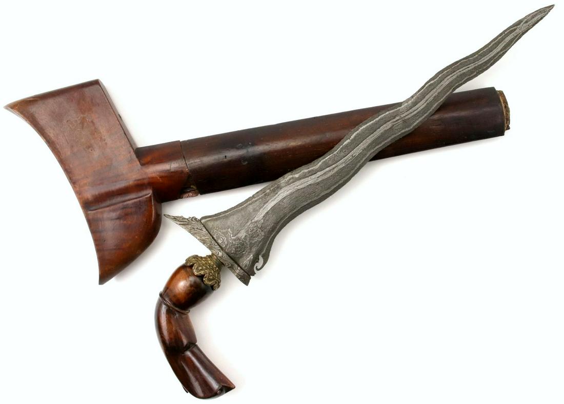 Good Antique Indonesian KERIS Dagger with Strong: Good Antique Indonesian KERIS Dagger with Strong Damascus Steel Blade & Nice Wood Mounts. Total length (inside scabbard if present) : 16 3/4", Blade length : 12 3/4". ~~~~~~ DEAR BIDDERS, Please View 