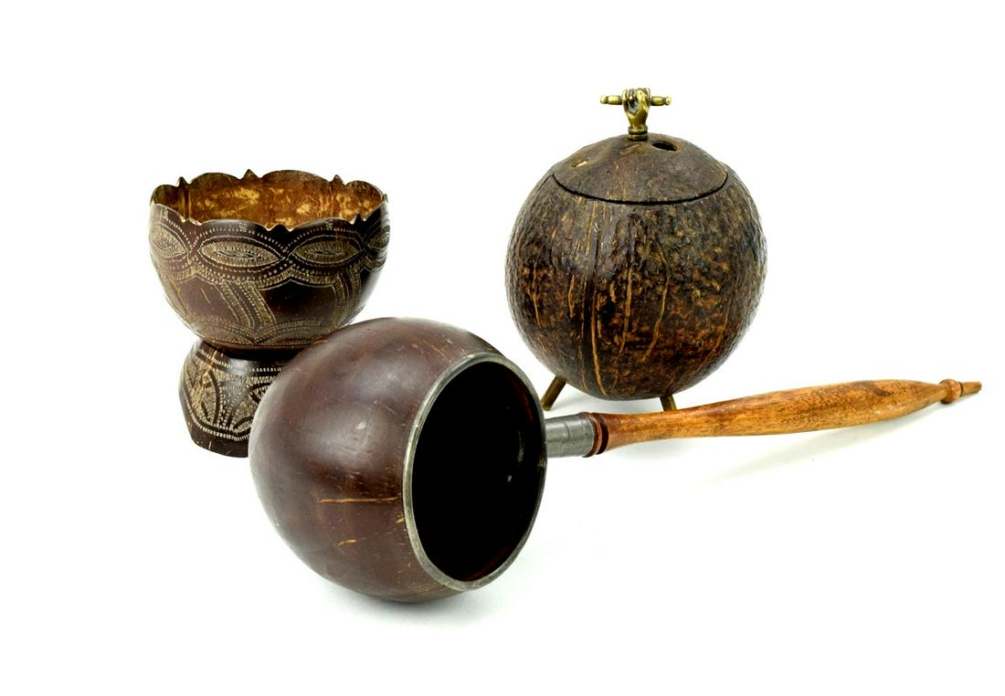 Lot 3 Early Antique Carved Coconut Items (1 of 6)