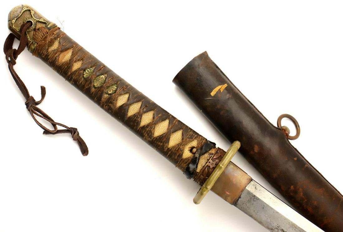 WW II era Japanese Army Officer's KATANA Battle Sword. (1 of 17)