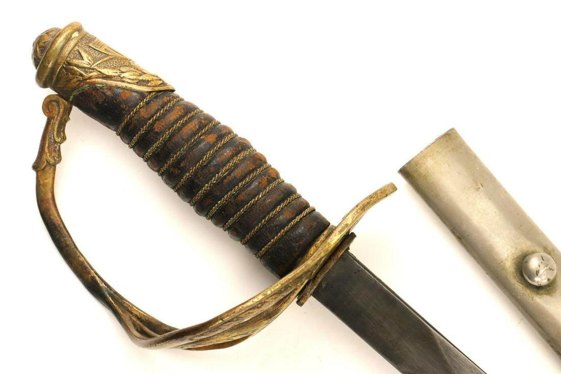 Unusual Model 1872 US Cavalry Officer's Sword with Straight Double-edged Battle-worthy Blade. (1 of 14)