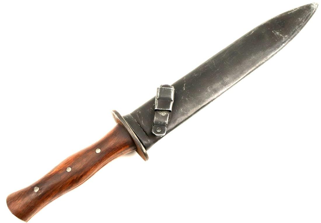 German or Austrian WW I to WW II Trench Knife Dagger Dirk in its Steel Scabbard. (1 of 10)
