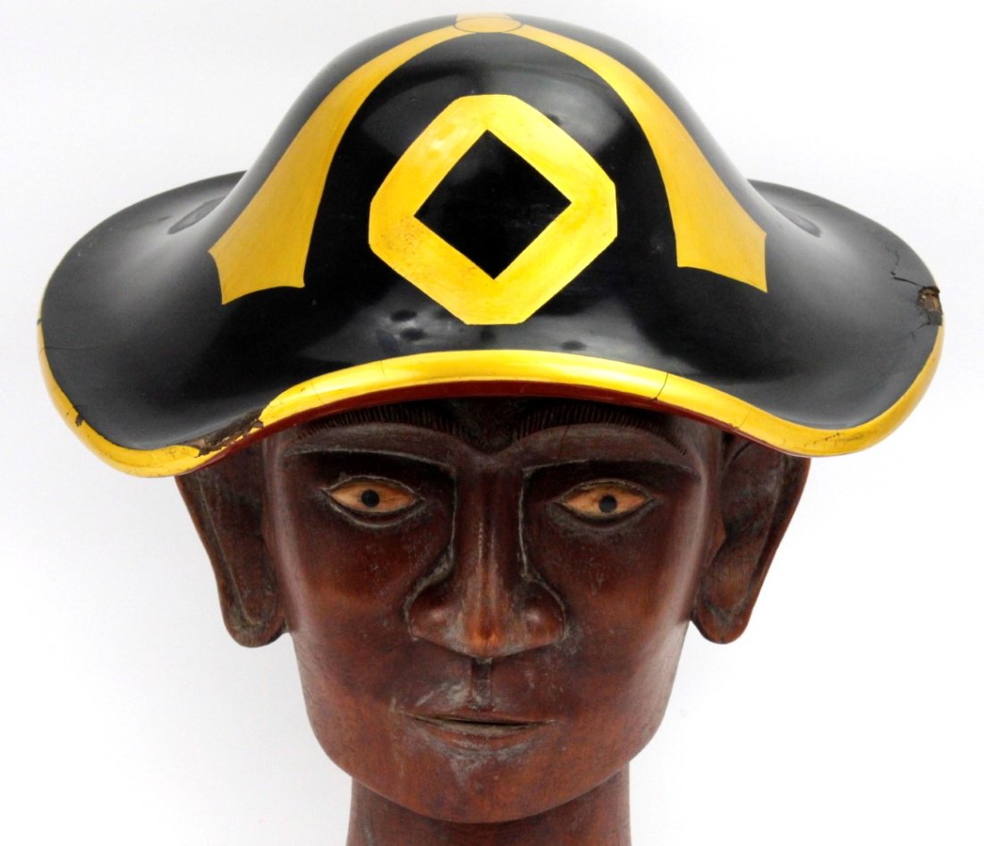 Nice Japanese ENSUI JINGASA Helmet, a Samurai Battle Hat in Black Gold & Red Lacquer with Large Clan (1 of 20)