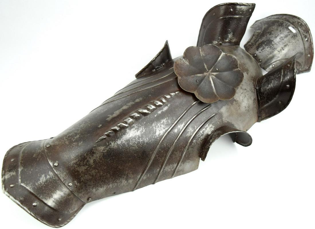 Very Attractive 19th C. Victorian CHAFRONT Horse Armor: Very Attractive 19th C. Victorian CHAFRONT Horse Armor. Total length : 22 3/4", width - 8 5/8". ~~ DEAR BIDDERS, Please View More Detailed Close-Up Images by visiting our website - Sofedesignauctions.