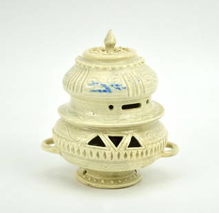 19th Century Ceramic Ritual Incense Burner with Bagua Pattern Korean Joseon Dynasty: An antique Korean ritual incense burner circa 19th century, late Joseon dynasty. It was made in Bunwon Kiln in Gwangju, Gyeonggi Do, near Seoul. The ceramic container has a thickly body with white blu