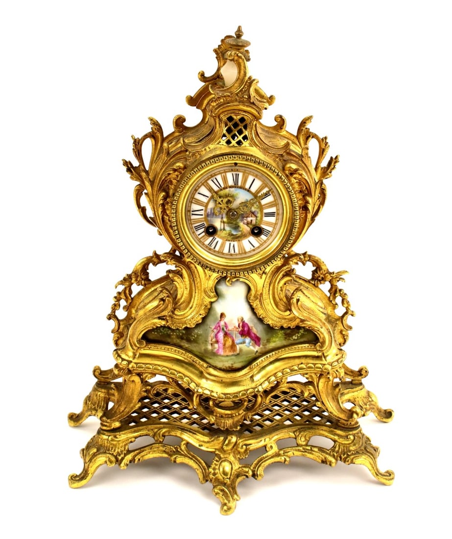 Antique Dore Bronze French Mantel Clock (1 of 11)