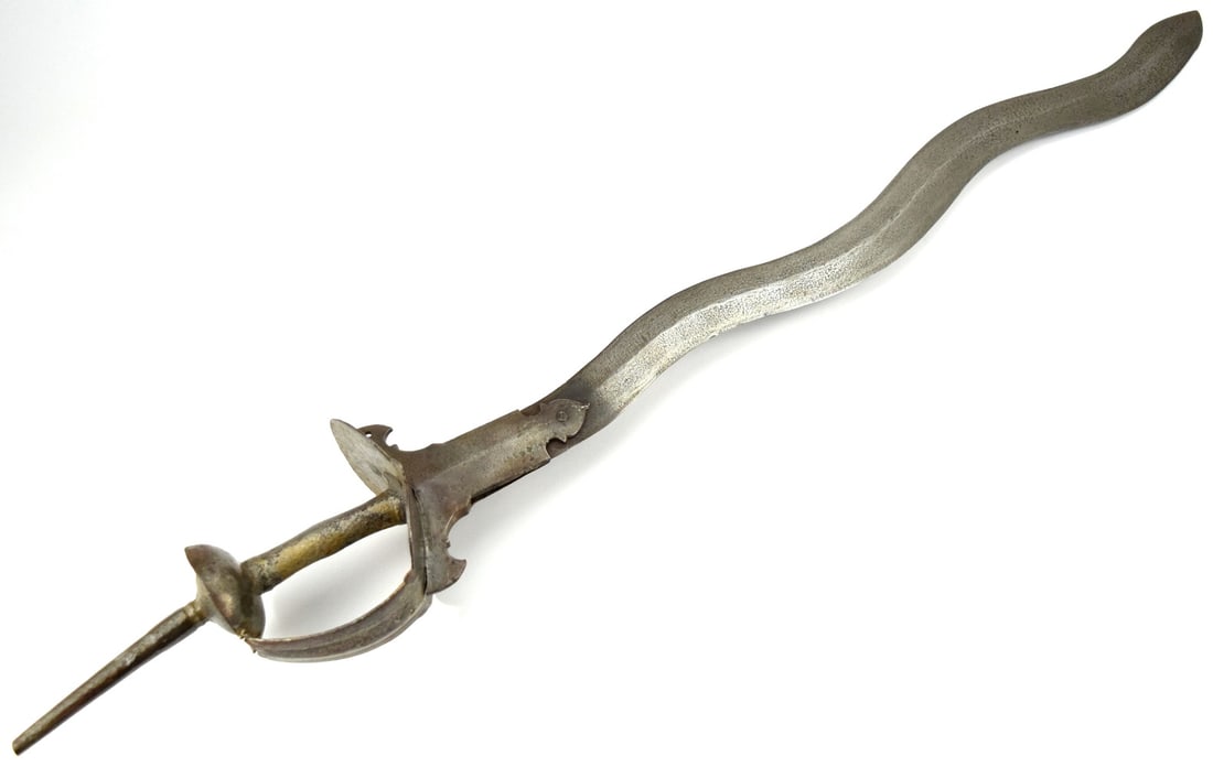 VERY UNUSUAL 18-19TH C, INDIAN TULWAR SWORD (1 of 14)