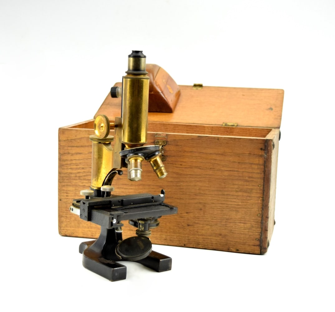 Antique Spencer Lens Co Jug Handle Microscope Buffalo NY (1 of 8)