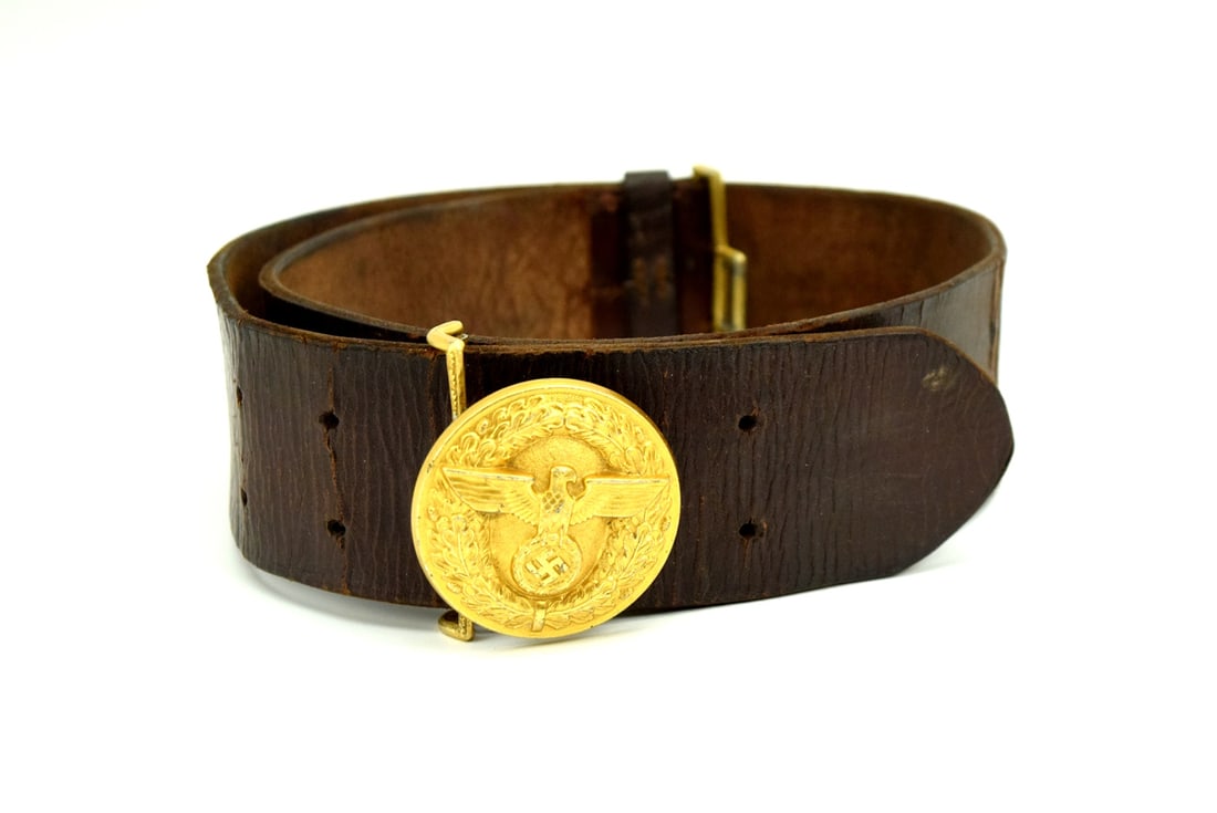 Original German WW2 NSDAP leader leather belt (1 of 6)