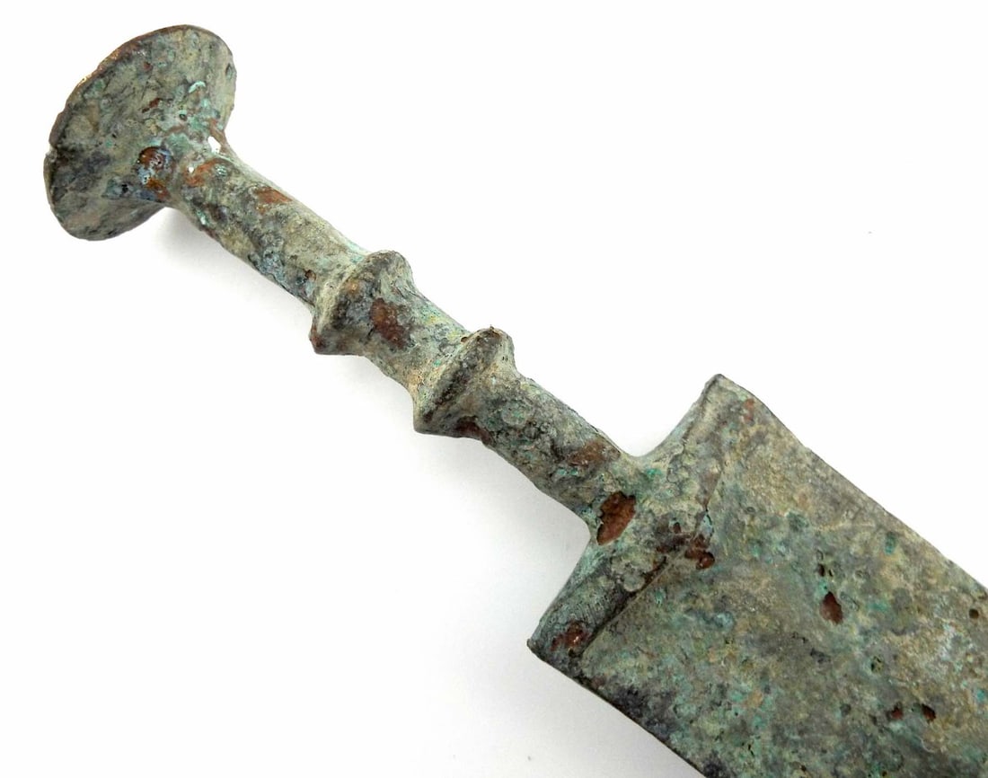 ANTIQUE ANCIENT 2000-3000 YEARS OLD EXCAVATED CHINESE WARRIOR'S BRONZE SWORD. RARE ARCHEOLOGICAL (1 of 10)