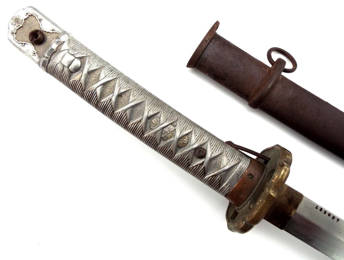 ANTIQUE WW II VERY RARE UN-FULLERED JAPANESE NCO OFFICER SWORD MATCHING #155437. WELL MARKED ON THE (1 of 20)