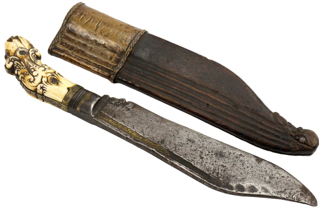 Good 18th - 19th C. Asian Sri Lanka Ceylon PIHA KAETTA Knife Dagger with Fine Carved Grips, Massive (1 of 14)