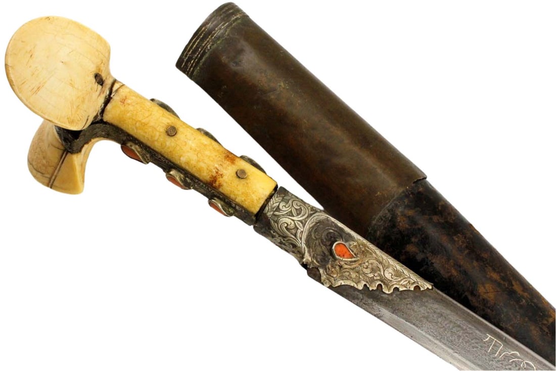 Fine 19th C. Ottoman YATAGAN Sword with Turkish Ribbon Damascus Blade & Red Coral Decorations. Both (1 of 20)