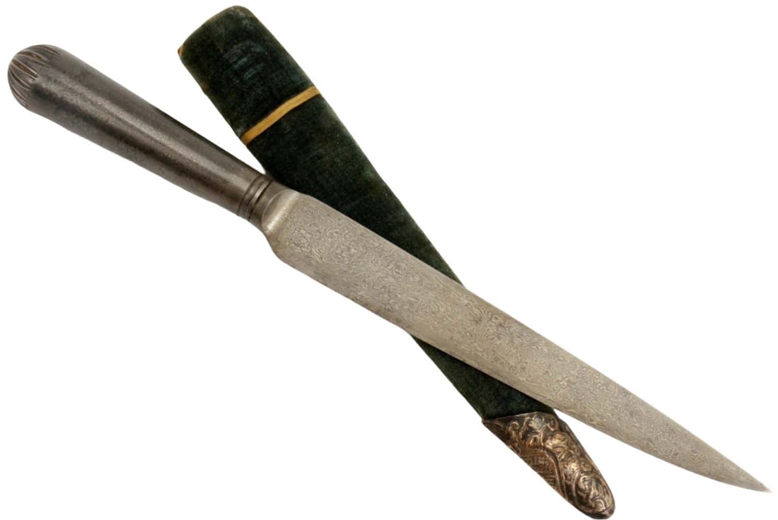 Lovely Quality 18th-19th C. All Black Wootz Mughal Indian KARD Dagger with Maker Marked Blade.: Lovely Quality 18th-19th C. All Black Wootz Mughal Indian KARD Dagger with Maker Marked Blade. Fabulous Watered Patterns Throughout Blade & Grip. Rare & Fine Specimen Indeed. Total length (inside scab