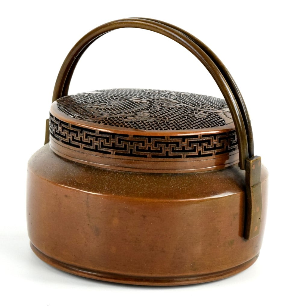 ANTIQUE CHINESE QING DYNASTY HIGHLY DECORATED METAL HAND WARMER PIERCED COVER (1 of 10)