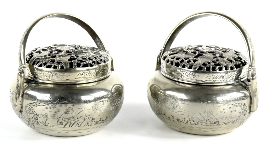 PAIR ANTIQUE CHINESE QING DYNASTY HIGHLY DECORATED METAL HAND WARMERS PIERCED COVER (1 of 9)