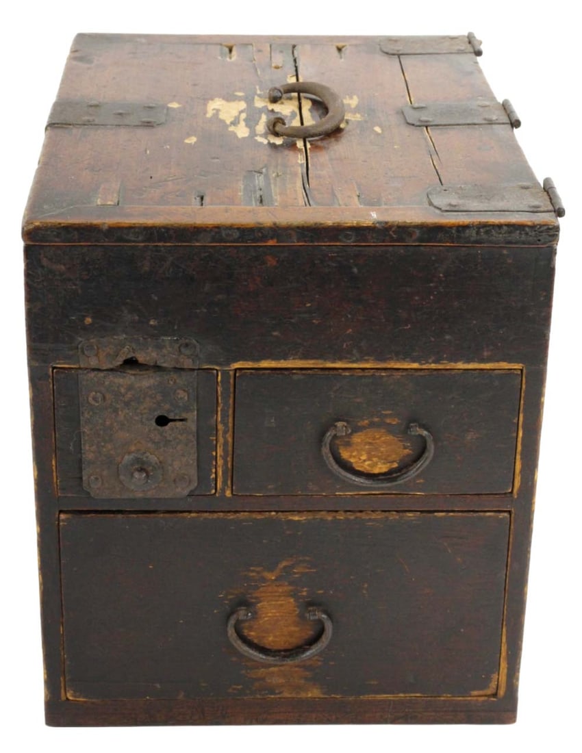 Antique Japanese SHODO Calligraphy Box (Kakesuzuri Bako) with a Leaf of Rice Paper Depicting: Antique Japanese SHODO Calligraphy Box (Kakesuzuri Bako) with a Leaf of Rice Paper Depicting Calligraphic Inscriptions. Size: 9 1/2" x 8 3/8" x 11 3/8". ~ . Detailed condition reports are not included