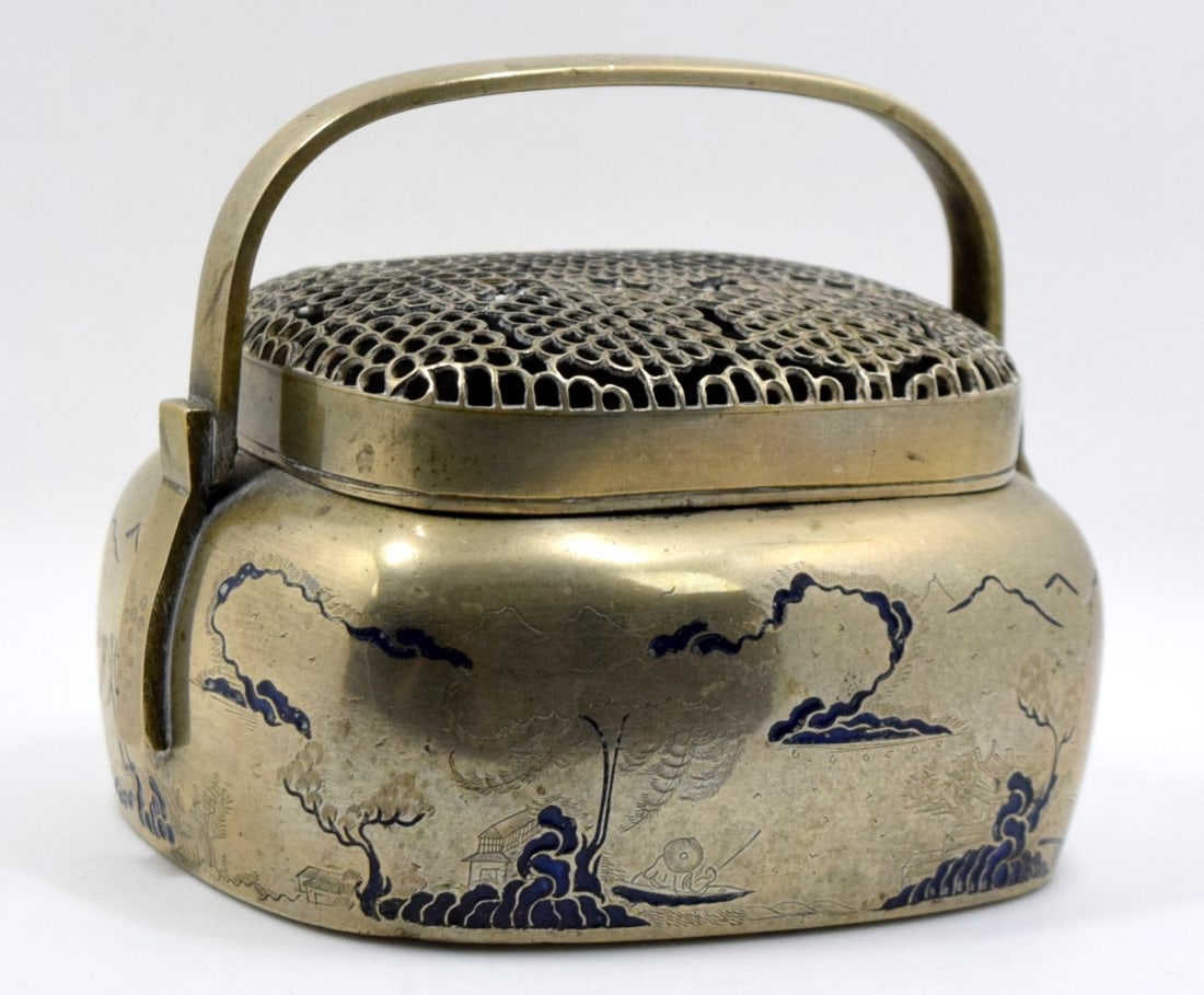 ANTIQUE CHINESE QING DYNASTY DECORATED METAL HAND WARMER PIERCED COVER (1 of 9)
