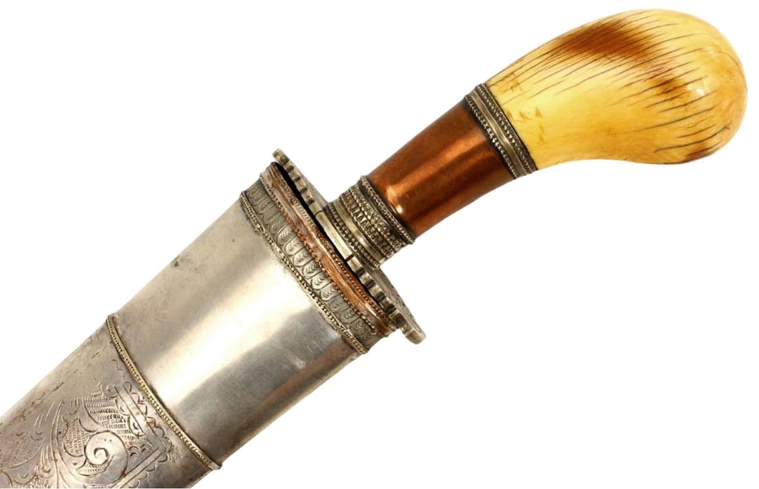 Fine Large Antique Philippine Moro PUNAL or GUNONG Dagger with Fine Mounts & Rare Damascus Steel (1 of 18)