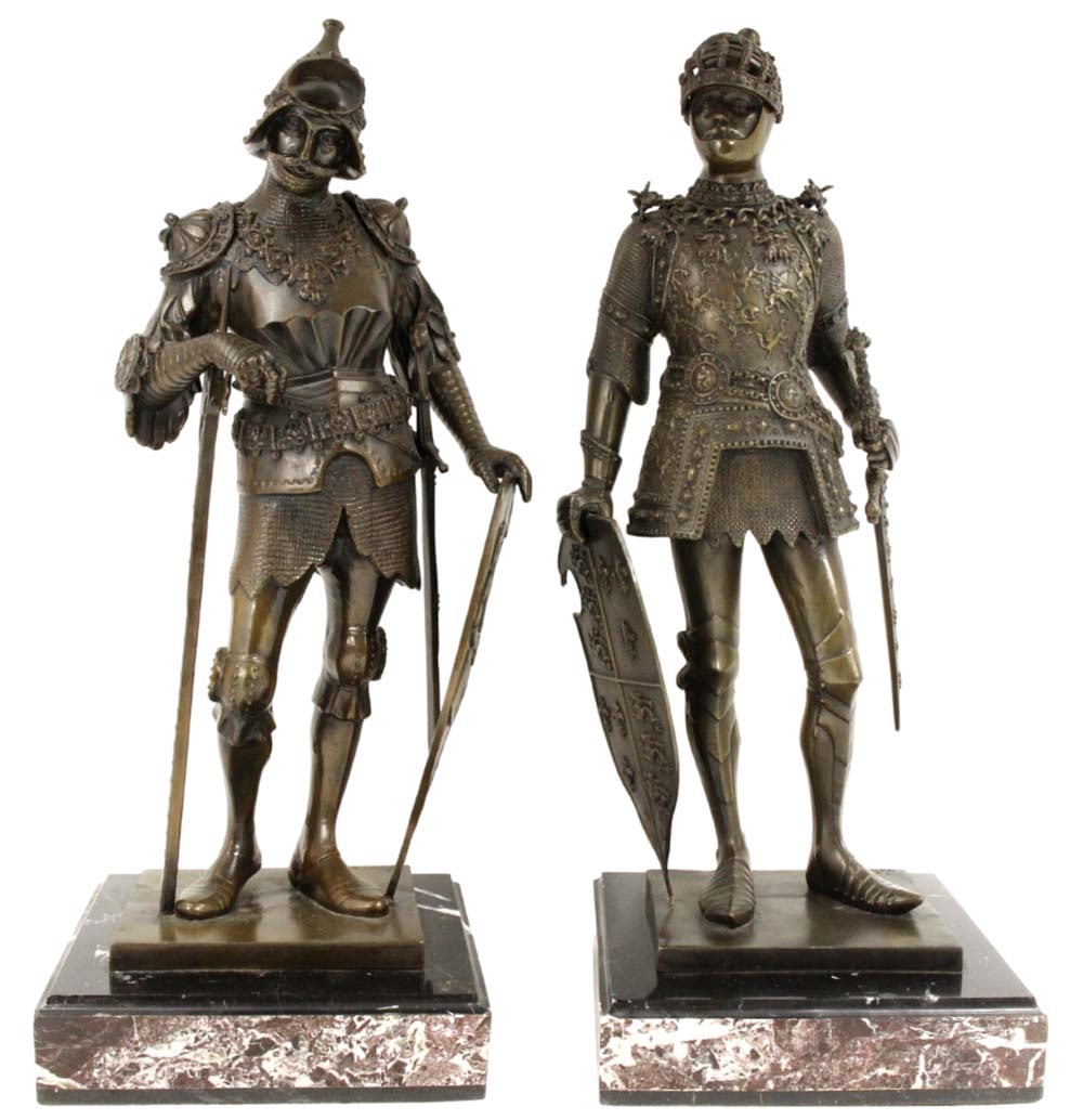 Beautiful Pair of Large Bronze Statue Sculptures After the Tomb of Maximilian in Innsbruck. (1 of 20)