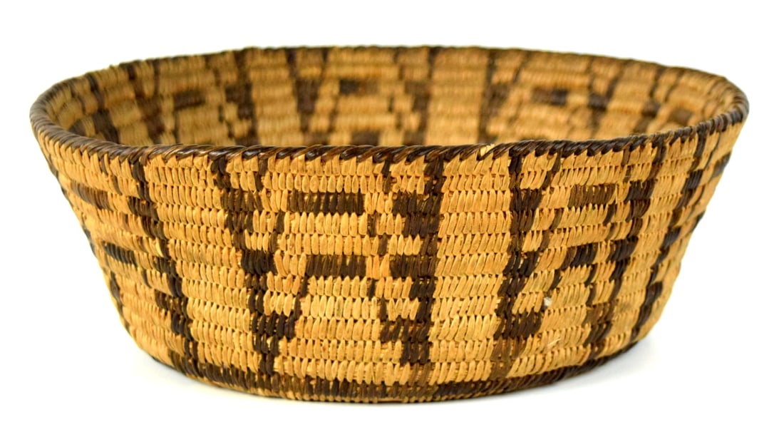 Vintage Native American Papago Basket (1 of 4)