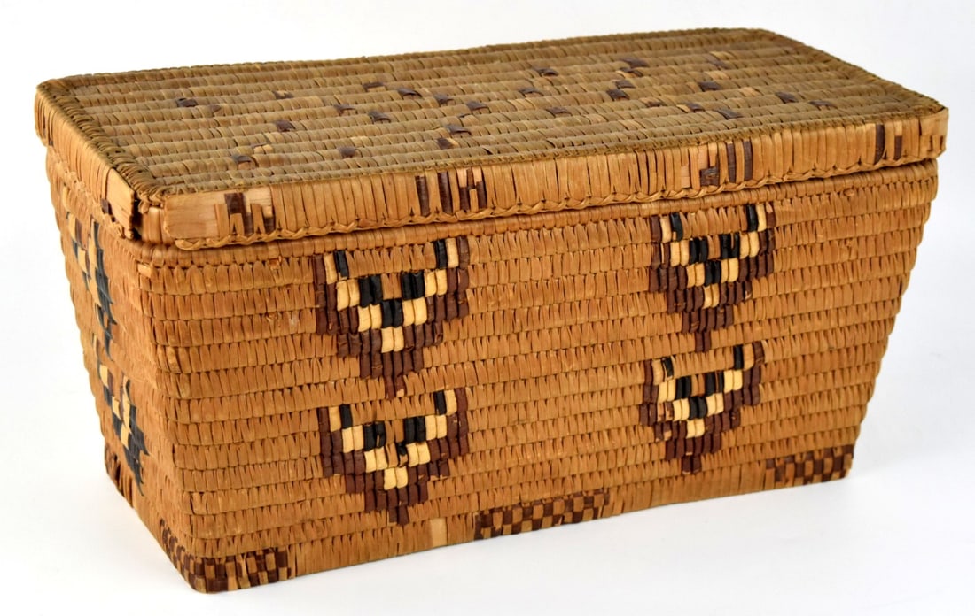 Large Antique Salish Thompson River Indian Basket (1 of 10)
