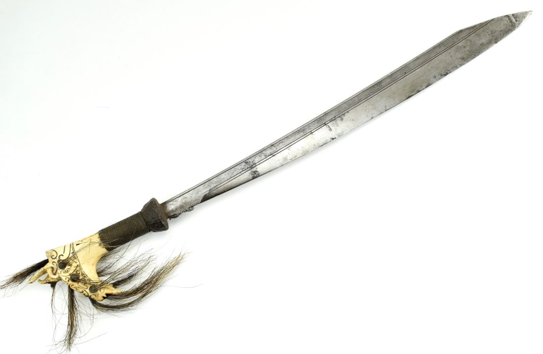 Good Indonesian MANDAU Parang Ihlang Sword ~ Borneo Dayak Headhunters ~ Early to mid 20th C. (1 of 20)