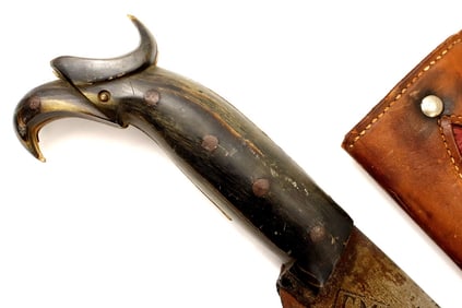 NICE MEXICAN MACHETE SWORD WITH ENGRAVED BLADE, HORN EAGLE HEAD HILT & ORIGINAL LEATHER SCABBARD.